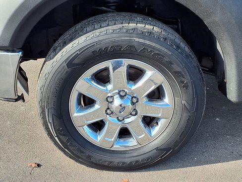 Used 2013 Ford F150 XLT w/ Luxury Equipment Group image 26