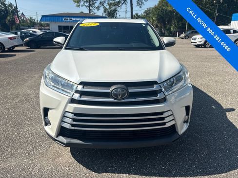 Used 2017 Toyota Highlander XLE AWD/4WD image 5