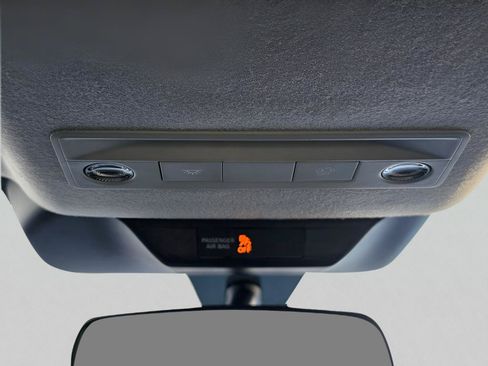 Used 2025 Nissan Kicks SV FWD image 24