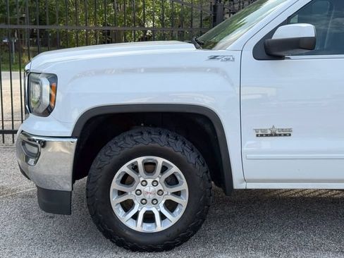 Used 2017 GMC Sierra 1500 SLE w/ Texas SLE Value Package AWD/4WD image 24