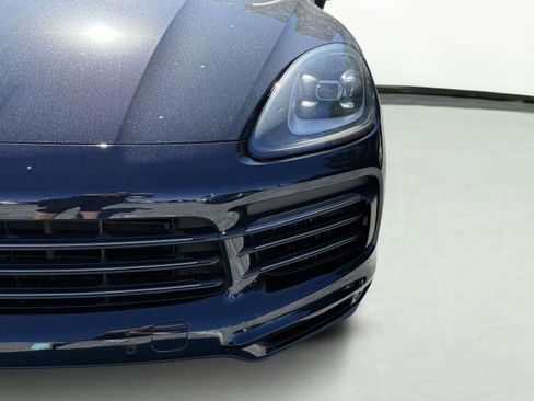 Used 2023 Porsche Cayenne Platinum Edition image 10