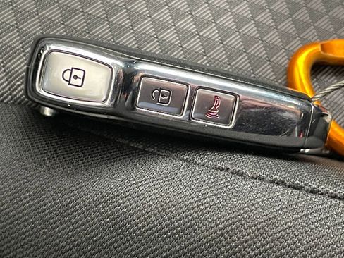 Used 2025 Kia Soul LX w/ LX Technology Package image 21