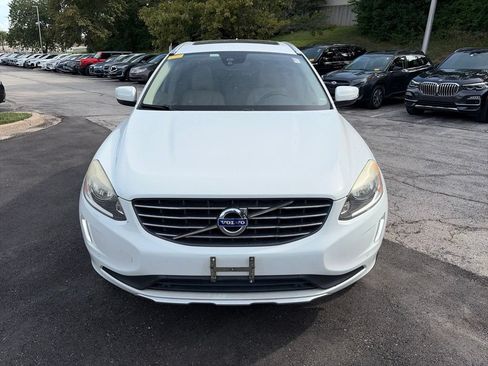 Used 2015 Volvo XC60 T5 Premier w/ Proximity Package FWD image 2