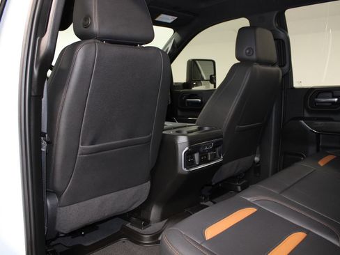Used 2022 GMC Sierra 2500 AT4 w/ AT4 Preferred Package image 27