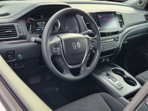 Used 2022 Honda Ridgeline Sport image 3