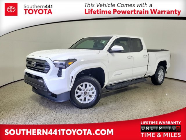 Used 2026 Toyota Tacoma SR5 AWD/4WD image 1