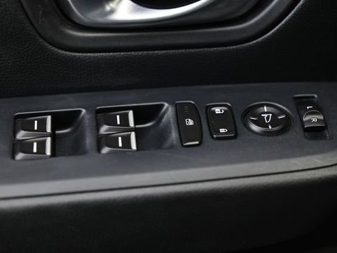 Used 2023 Honda Pilot EX-L image 18