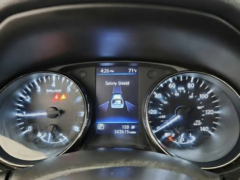Used 2018 Nissan Rogue S AWD/4WD image 12