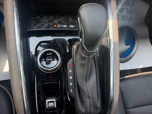 Used 2023 GMC Canyon Denali AWD/4WD image 33