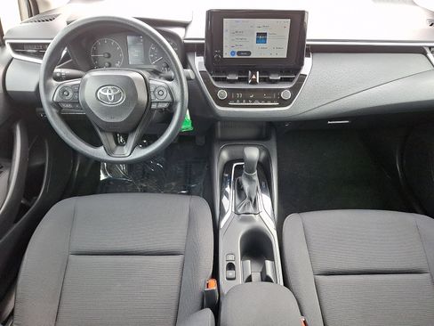 Used 2025 Toyota Corolla LE image 15