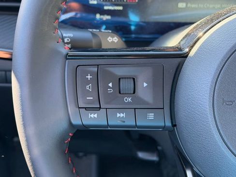 New 2026 Nissan Kicks SR FWD image 12