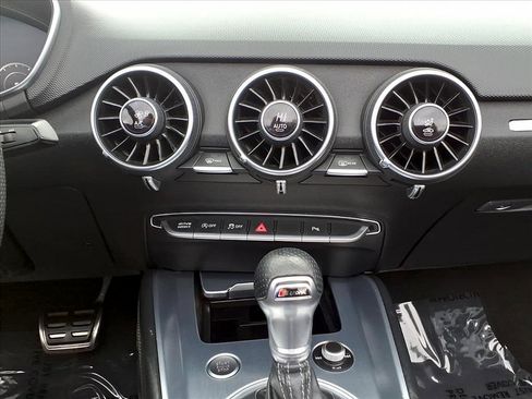 Used 2019 Audi TT 2.0T w/ Technology Package image 23