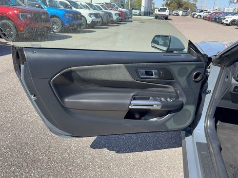 Certified 2024 Ford Mustang Convertible image 9