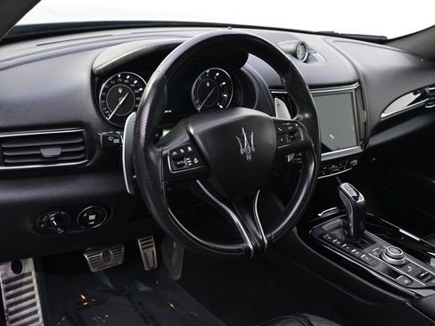 Used 2021 Maserati Levante GranSport image 11