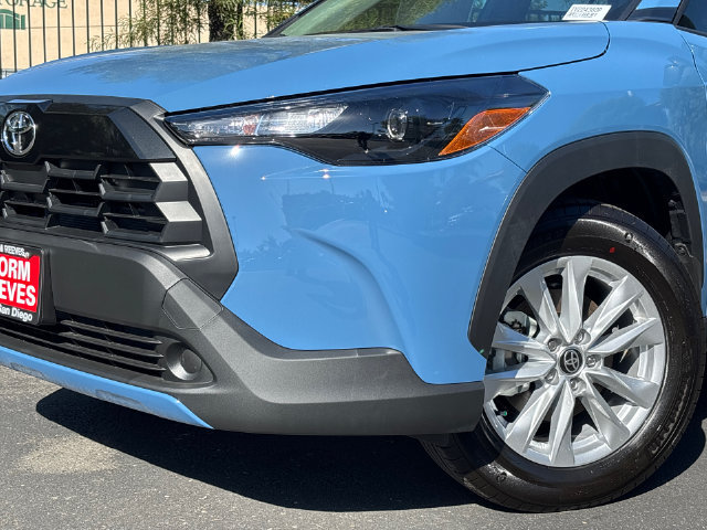 Certified 2026 Toyota Corolla Cross LE FWD image 3
