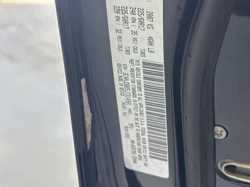 Used 2018 Jeep Compass Latitude w/ Cold Weather Group image 13