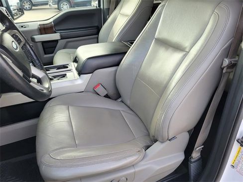 Used 2015 Ford F150 Lariat image 4