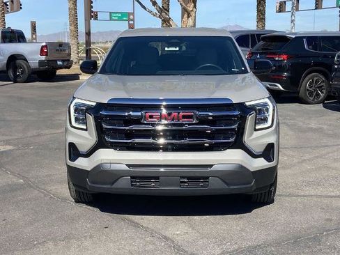 Used 2025 GMC Terrain Elevation image 3