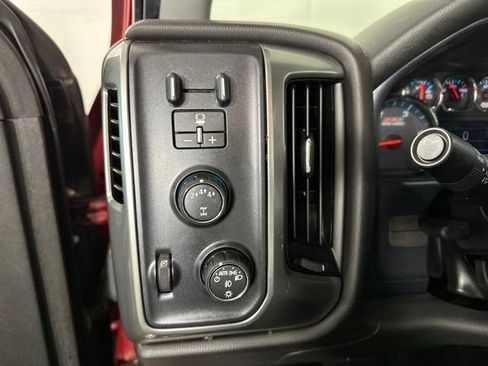Used 2018 Chevrolet Silverado 2500 LT w/ LT Convenience Package image 19