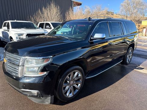 Used 2015 Chevrolet Suburban LTZ image 3