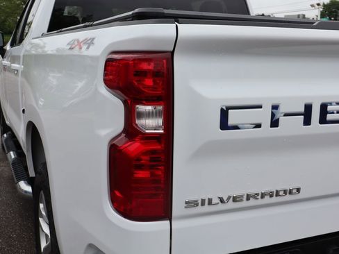 Used 2021 Chevrolet Silverado 1500 LT AWD/4WD image 31