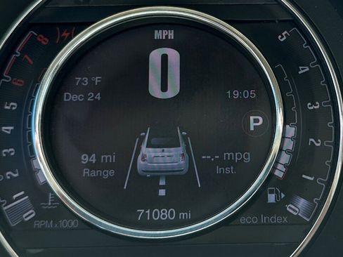 Used 2015 FIAT 500 Pop FWD image 12