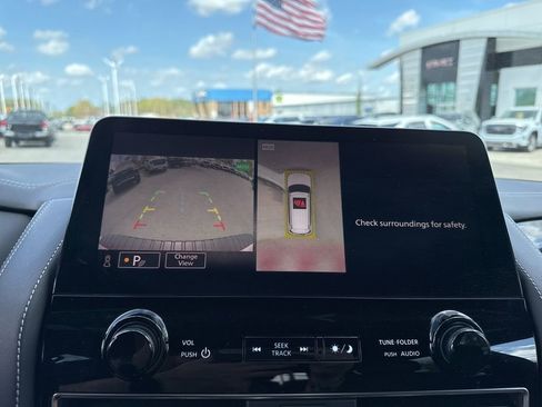 Used 2024 Nissan Armada Platinum w/ Cargo Package AWD/4WD image 22