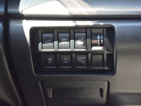 Used 2019 Subaru Forester Limited AWD/4WD image 18