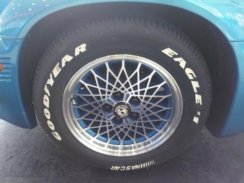 Used 1992 Pontiac Grand Prix SE FWD image 10