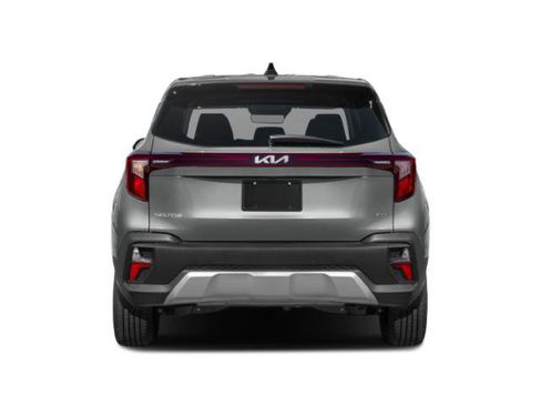Used 2024 Kia Seltos LX AWD/4WD image 8