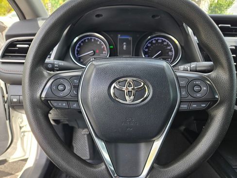 Used 2019 Toyota Camry LE w/ Convenience Package FWD image 25