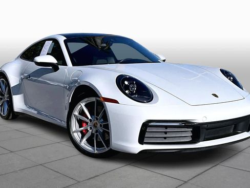 Used 2020 Porsche 911 Carrera S RWD image 3
