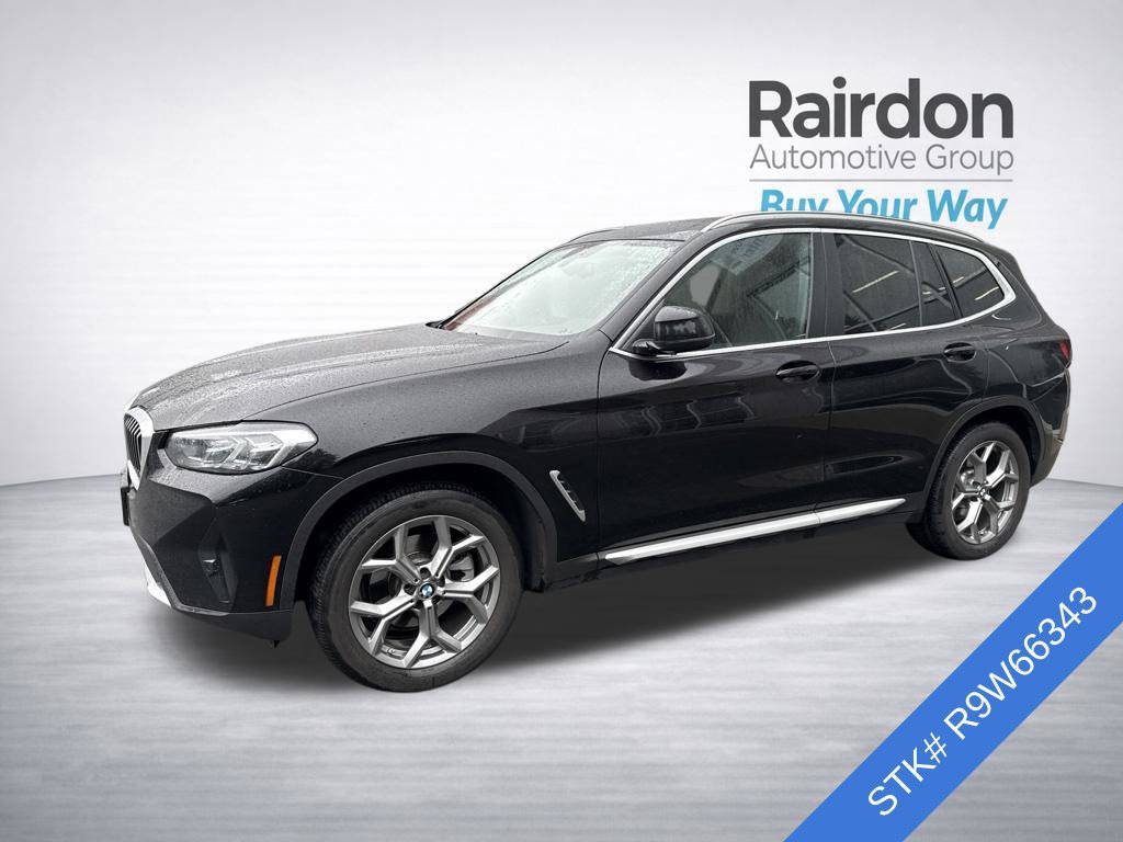 Used 2024 BMW X3 xDrive30i w/ Premium Essential Package AWD/4WD image 3