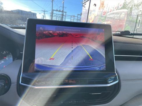 Certified 2022 Jeep Compass Limited w/ Sun and Sound Group image 19