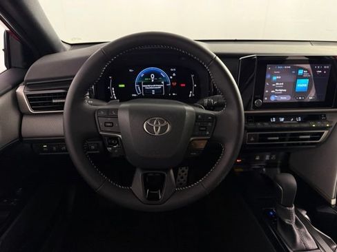 Used 2026 Toyota Camry SE w/ Convenience Package FWD image 20