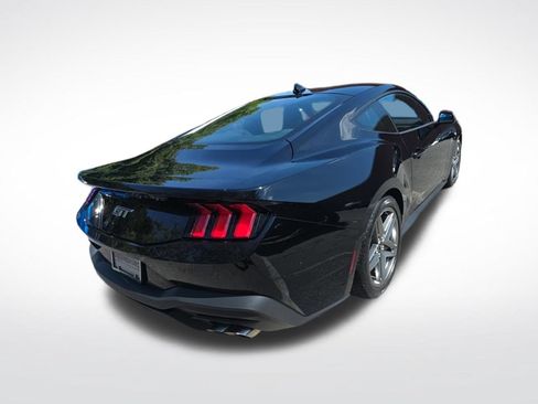 Used 2025 Ford Mustang GT RWD image 4
