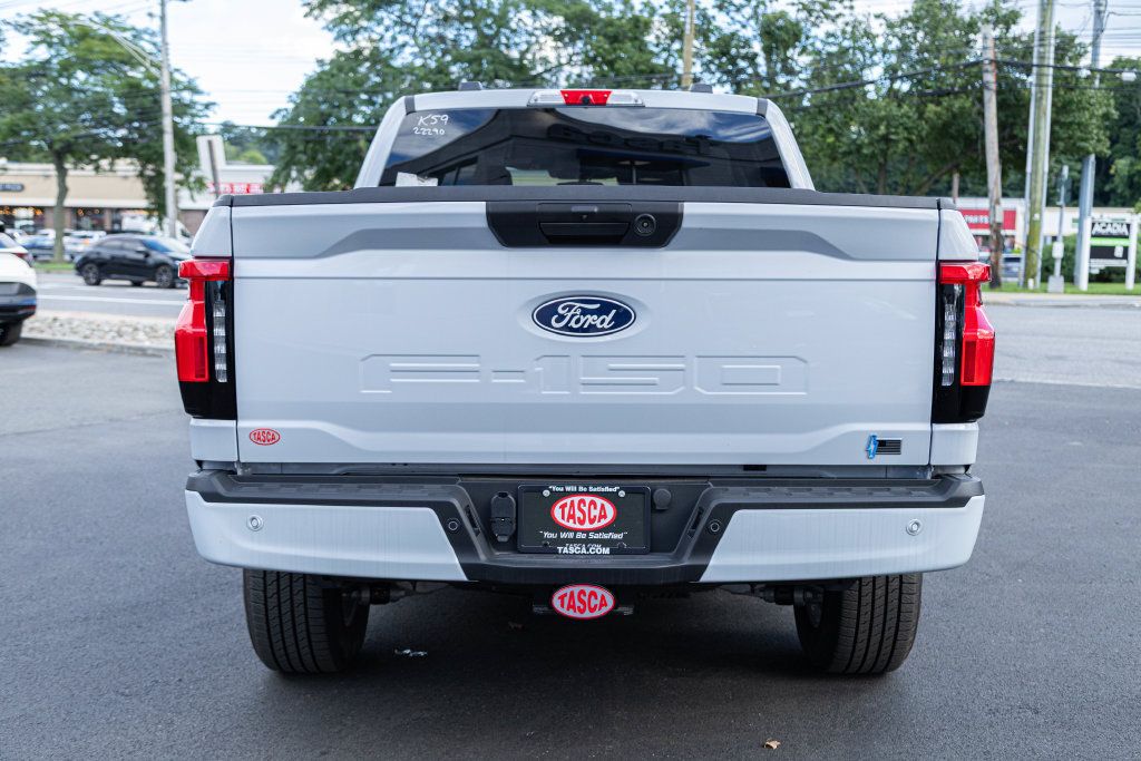 New 2025 Ford F150 Lightning Flash AWD/4WD image 5