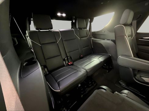 Used 2024 Cadillac Escalade Sport AWD/4WD image 26