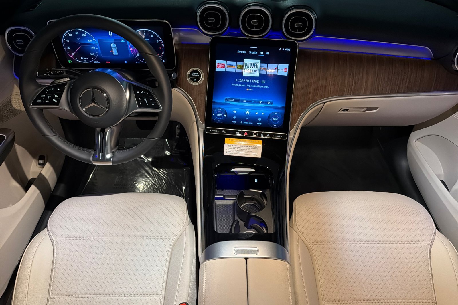 New 2026 Mercedes-Benz GLC 300 image 12