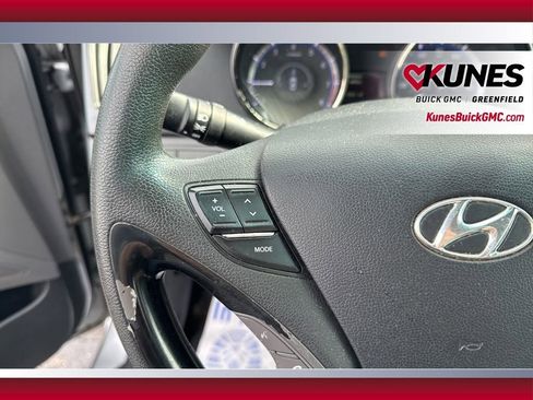 Used 2011 Hyundai Sonata GLS FWD image 15