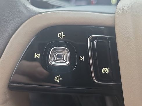 Certified 2022 Lincoln Corsair AWD w/ Premium Package image 11