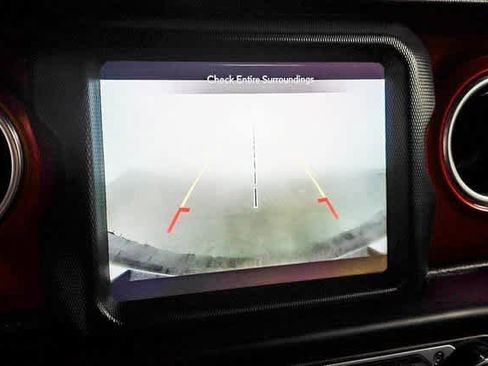 Used 2019 Jeep Wrangler Unlimited Rubicon w/ Dual Top Group image 26