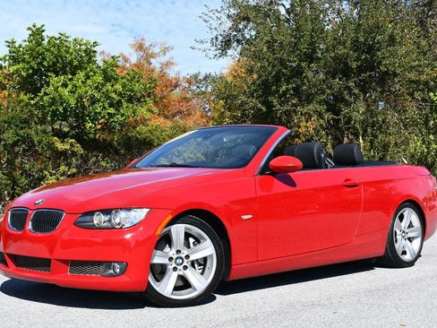 Used 2008 BMW 335i Convertible image 21