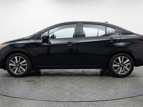 Used 2025 Nissan Versa SV image 5