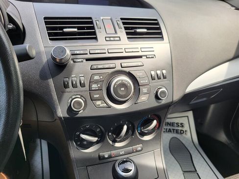 Used 2013 MAZDA MAZDA3 i Sport image 16