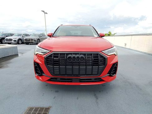 Certified 2024 Audi Q3 2.0T Premium w/ Convenience Package image 9