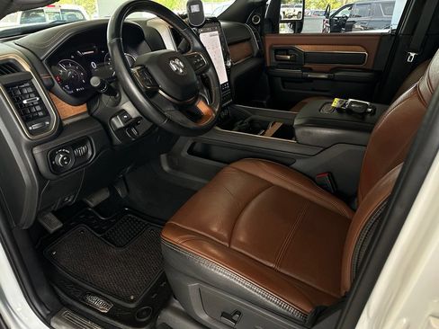 Used 2023 RAM 2500 Limited AWD/4WD image 10