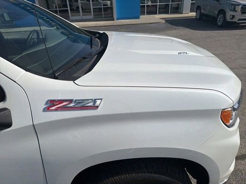 Used 2025 Chevrolet Silverado 1500 LTZ w/ LTZ Premium Package AWD/4WD image 11