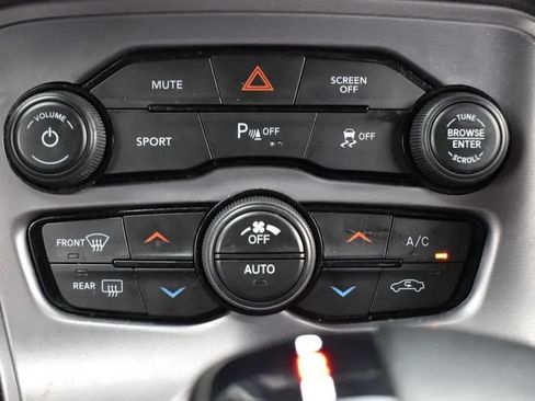 Used 2023 Dodge Challenger GT image 29