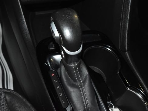 Used 2020 Buick Encore GX Preferred w/ Sport Touring Package FWD image 14